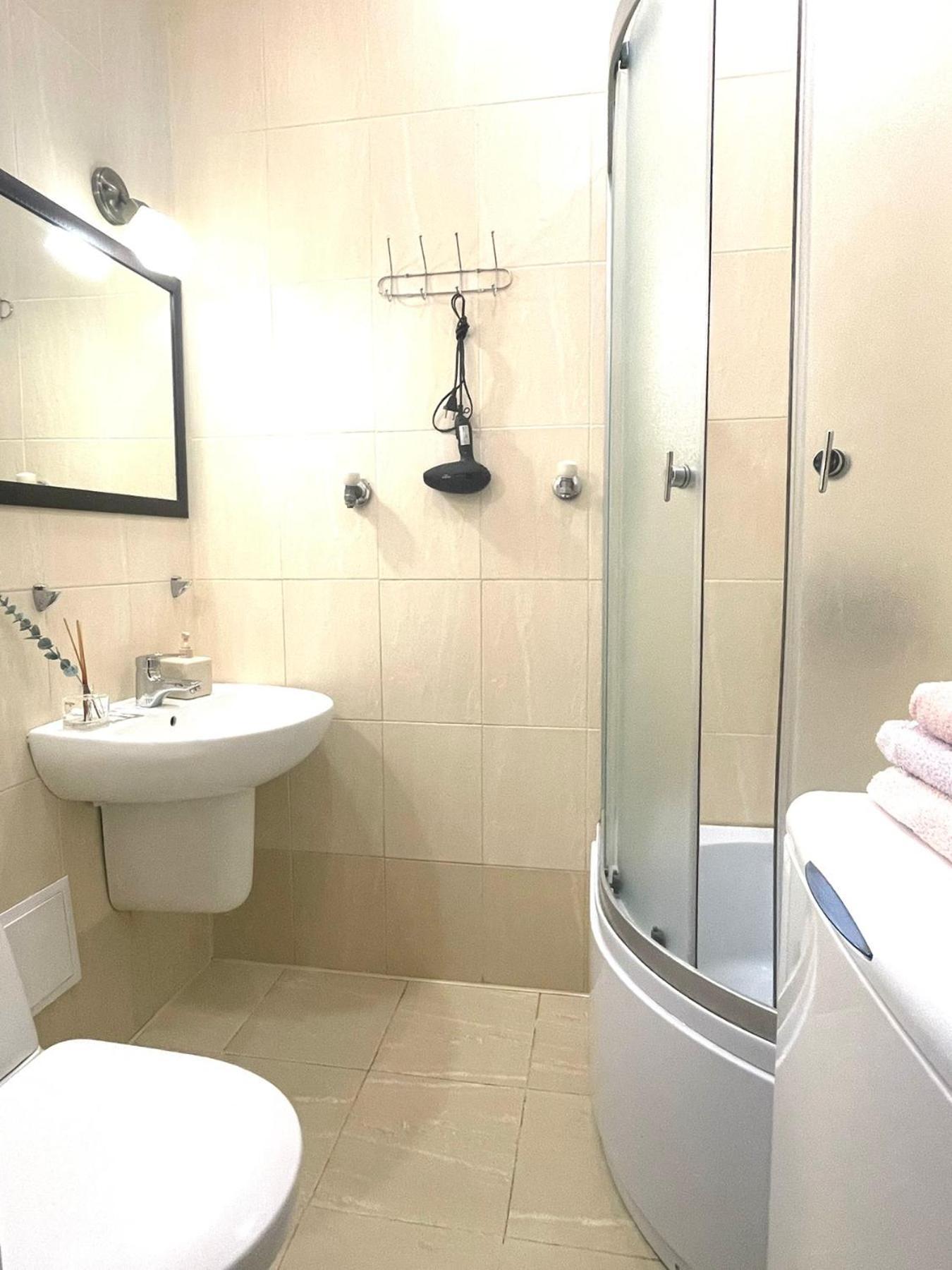 Куліша 41, Помешкання В Центрі Біля Тц Форум Apartment Лвив Екстериор снимка